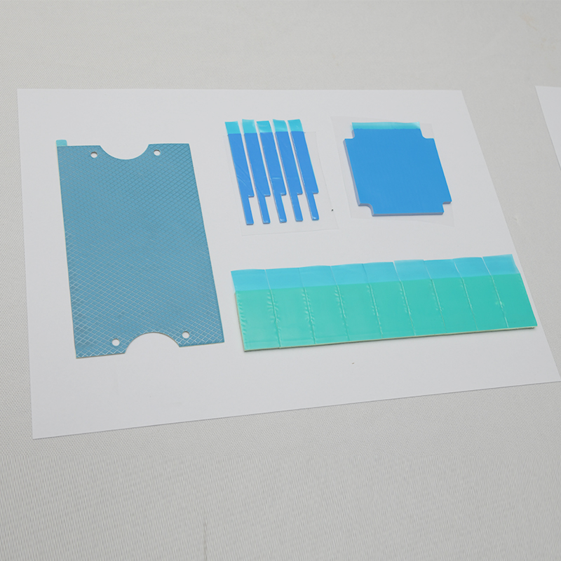 Thermal conductive silicone sheet